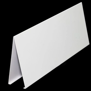 V - gevormd decoratief gesp plafond